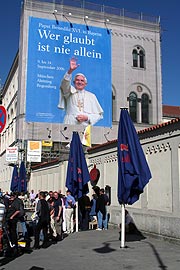 Herzogliches Georgianum am Professor-Huber-Platz, beim Cafe an der Uni (Foto: MartiN Schmitz)